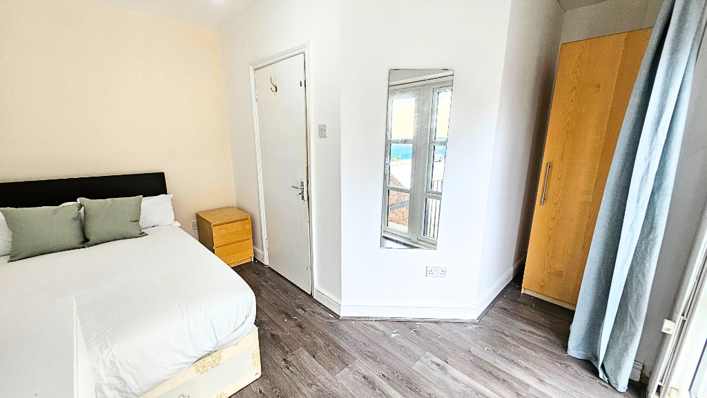 Main image of property: Alphabet Square, London, E3