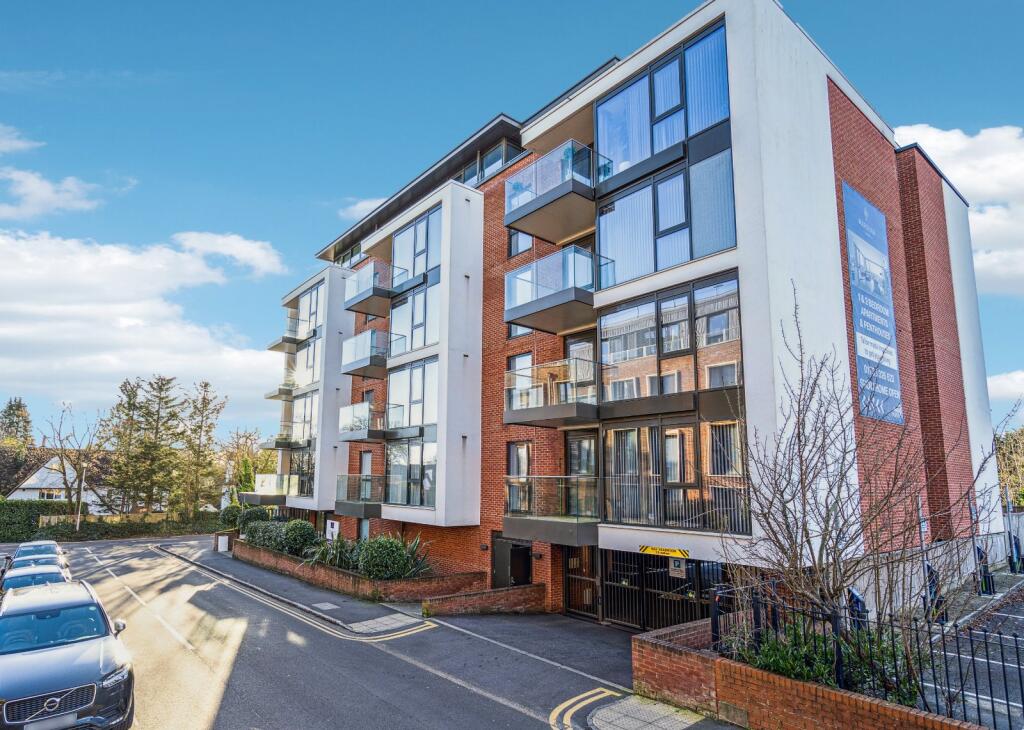 Main image of property: Station Road, Gerrards Cross, Buckinghamshire