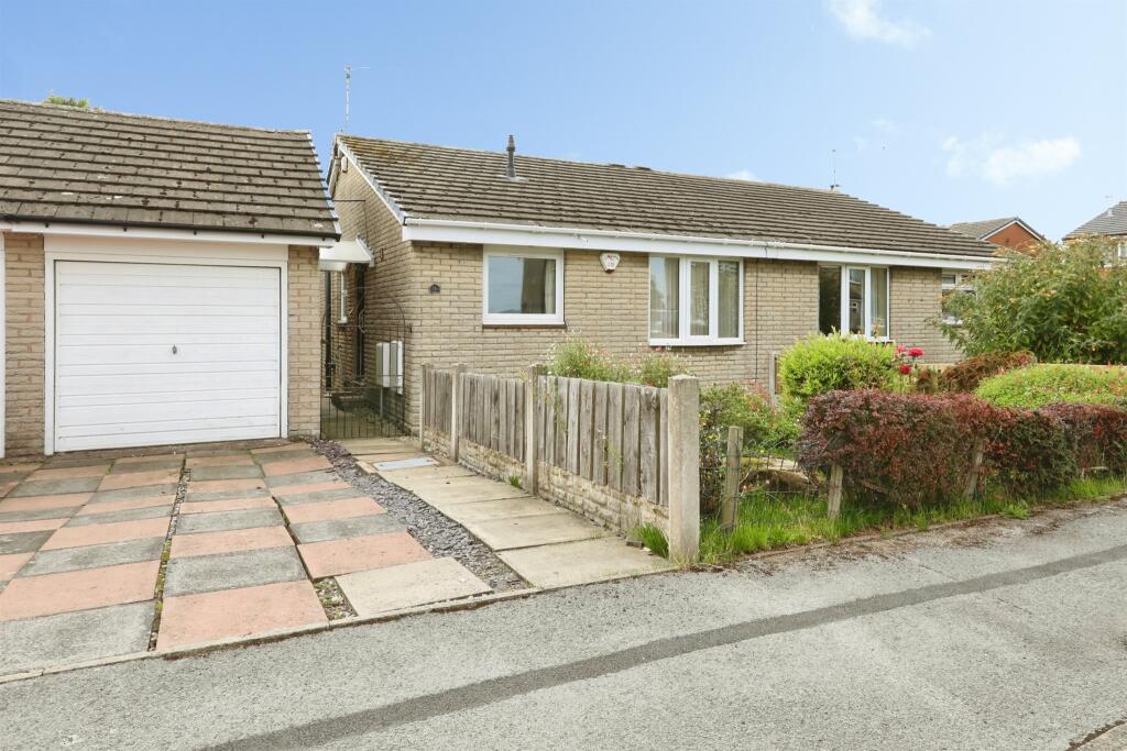 Main image of property: Hunters Way, Dinnington, Sheffield