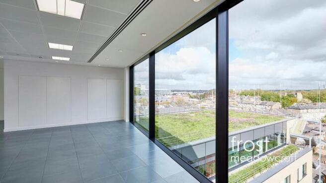 Kings House  Hammersmith Rd W6 office to let 7.jpg