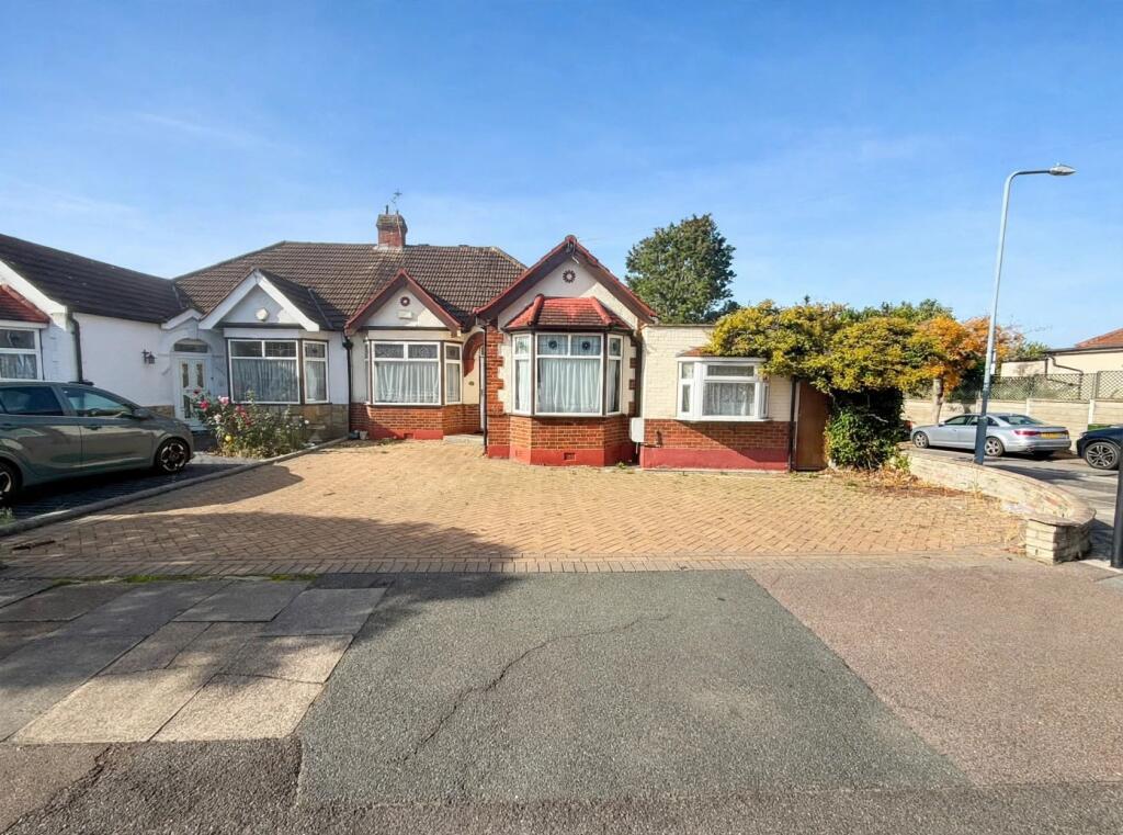 Main image of property: Falmouth Gardens, Ilford, IG4