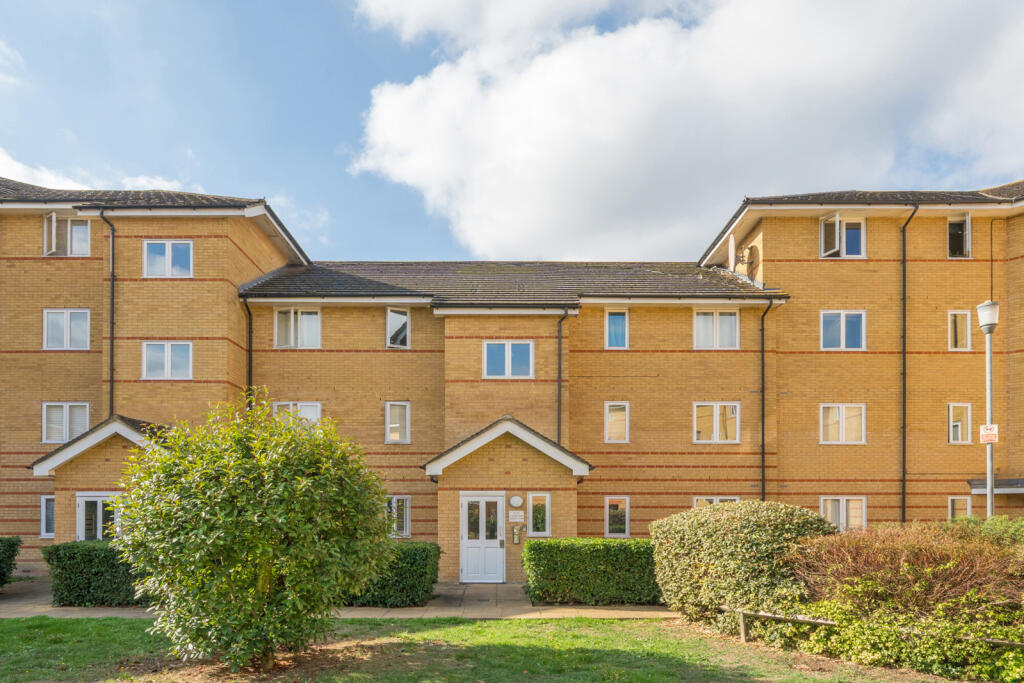 Main image of property: Stanley Close, London