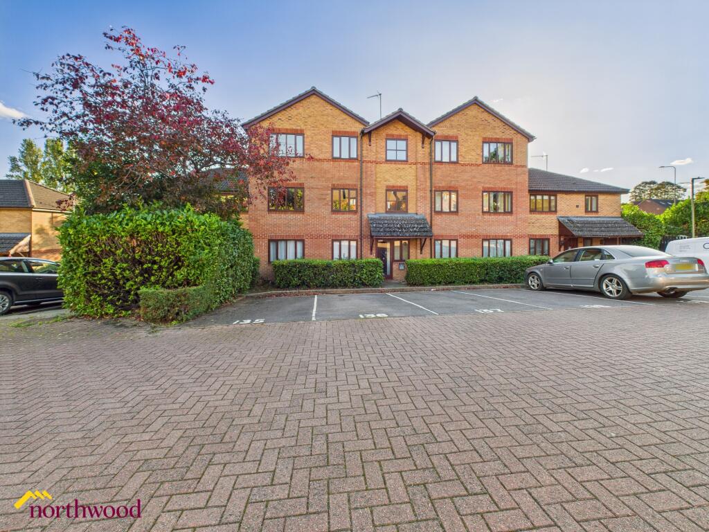 Main image of property: Parklands, Banbury, OX16