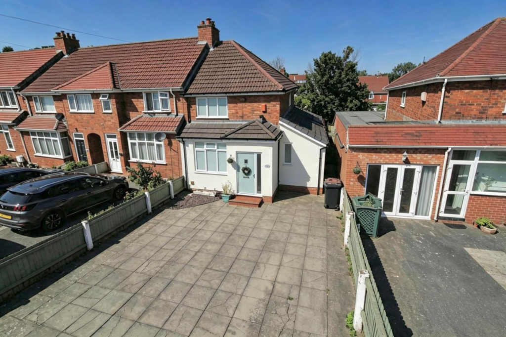 Main image of property: Hardwick Road, Solihull, B92 7NJ