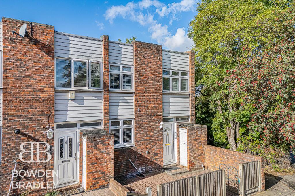Main image of property: Foremark Close, Hainault, IG6