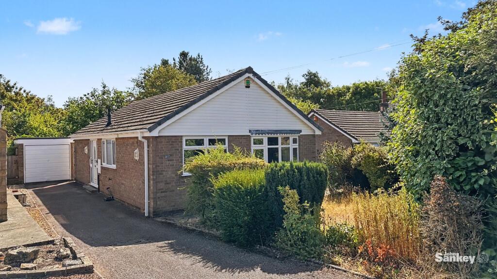 Main image of property: Windsor Gardens, Mansfield, NG18
