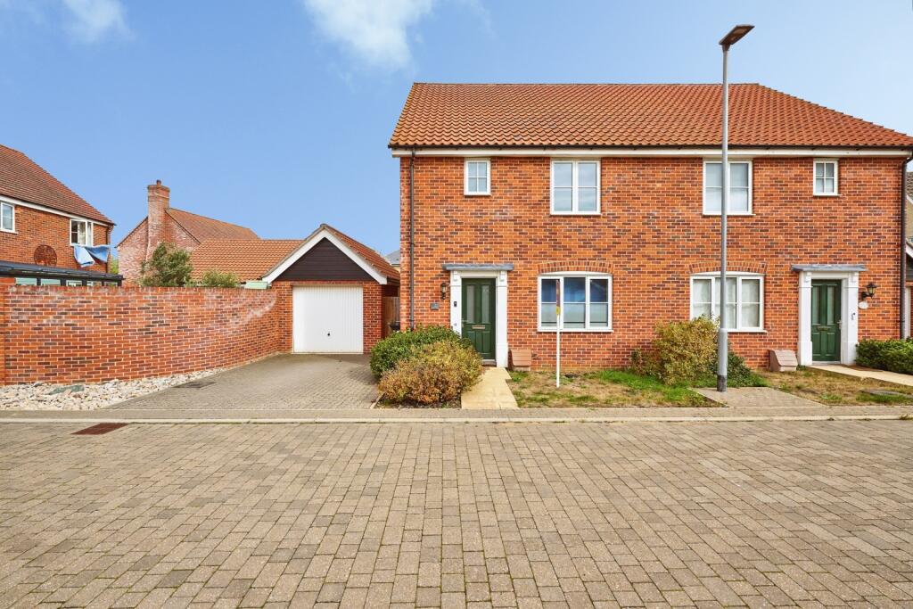Main image of property: Tayberry Close, Ely, Cambridgeshire, CB6