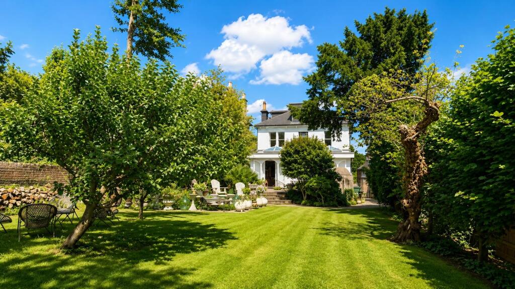 Main image of property: St. Helens Park Road, Hastings
