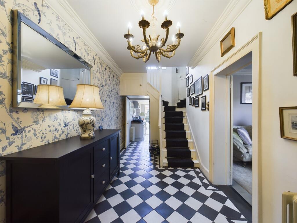 Main image of property: High Street, Stanwell, Surrey, TW19