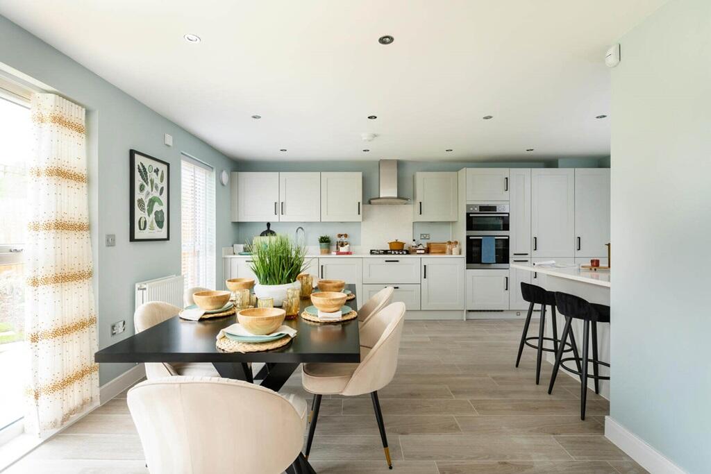 Main image of property: St. Marys Grove,
Nailsea,
BS48 4NJ