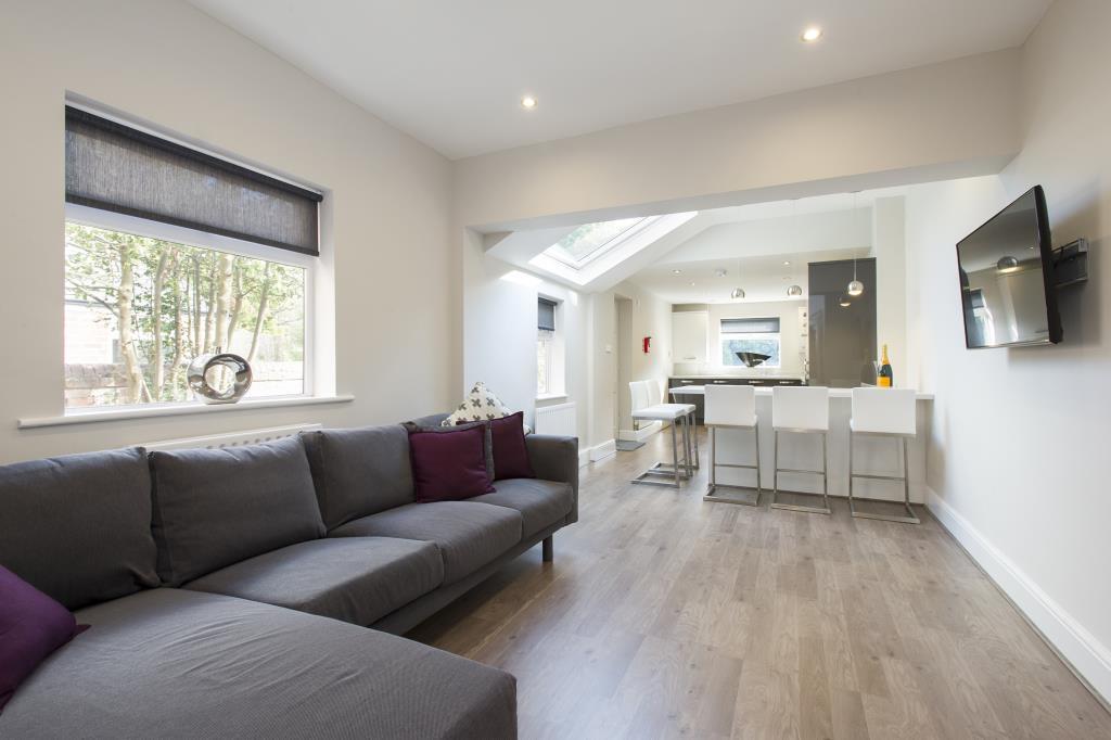 Main image of property: **INCLUSIVE OF ALL BILLS & COMMUNAL CLEANER** Room 5, North Road, West Bridgford, NG2