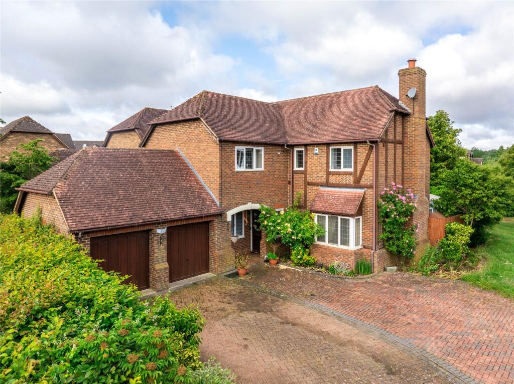 Main image of property: Lynmouth Crescent, Furzton, Milton Keynes, Buckinghamshire, MK4