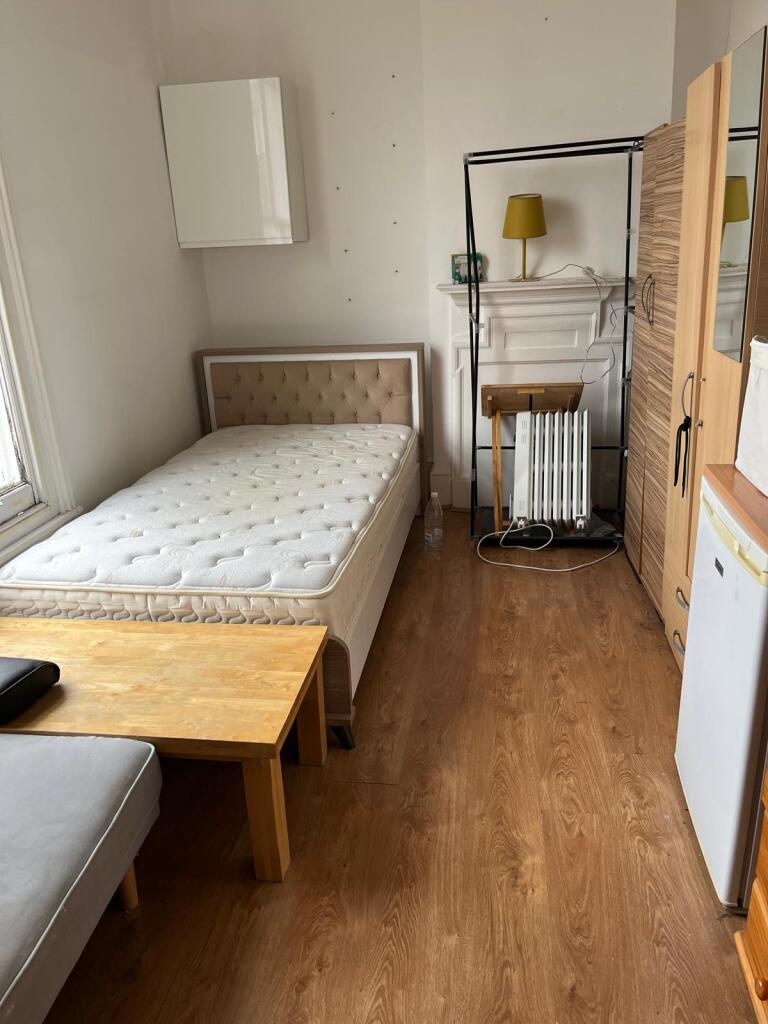 Main image of property: Turlewray Close, Islington, London