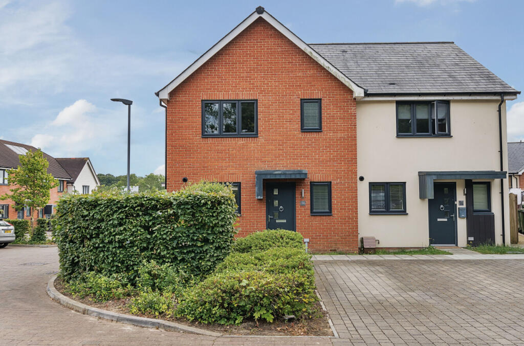 Main image of property: Dockdell Copse, Bursledon, Southampton, Hampshire, SO31