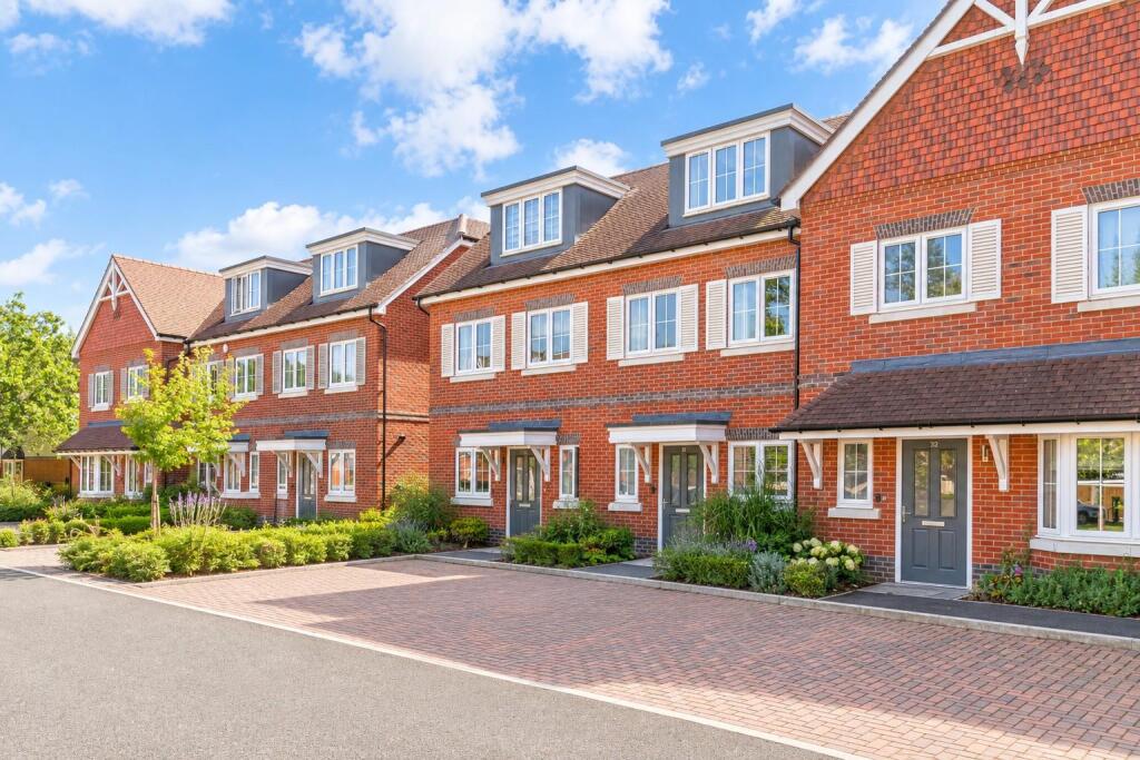 Main image of property: Broadleaf Place, Caterham CR3