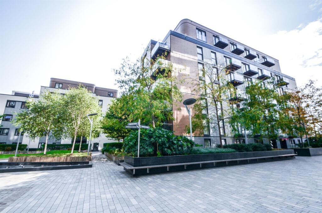 Main image of property: Cordage House, Cobblestone Square, London, E1W