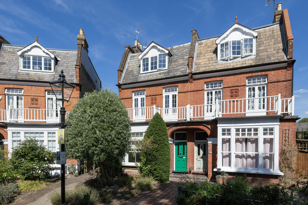 Main image of property: Lawn Crescent, Richmond, Richmond Upon Thames