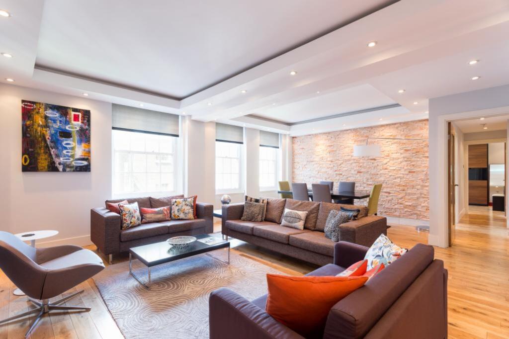 Main image of property: Portman Square W1H
