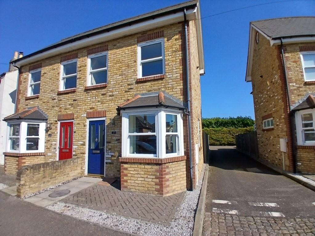 Main image of property: 2 Glynns Court, Southwood Road, Ramsgate, Kent CT11 0BA