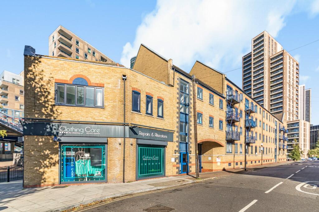 Main image of property: Peninsula Court, 
121 East Ferry Road, E14