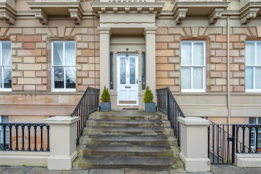 Main image of property: 2/1, 9 Kirklee Terrace, Glasgow, G12 0TH