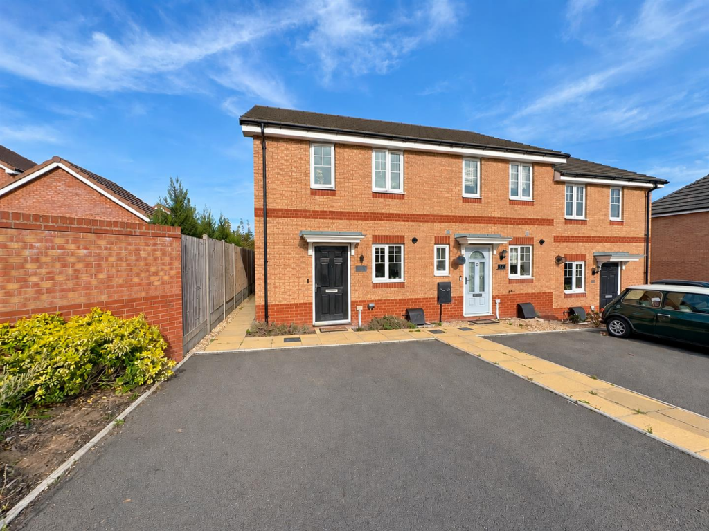 Main image of property: Woodpecker Way, Pershore
