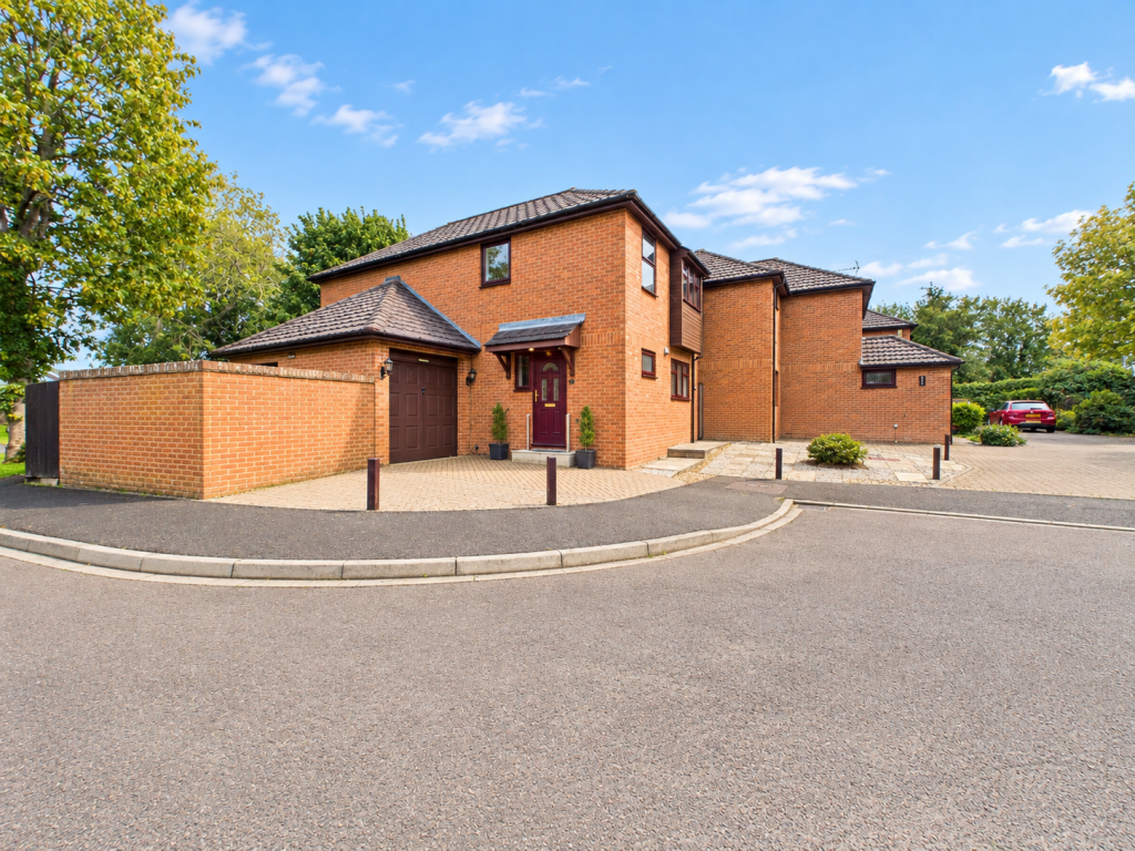 Main image of property: Lovent Drive, Leighton Buzzard