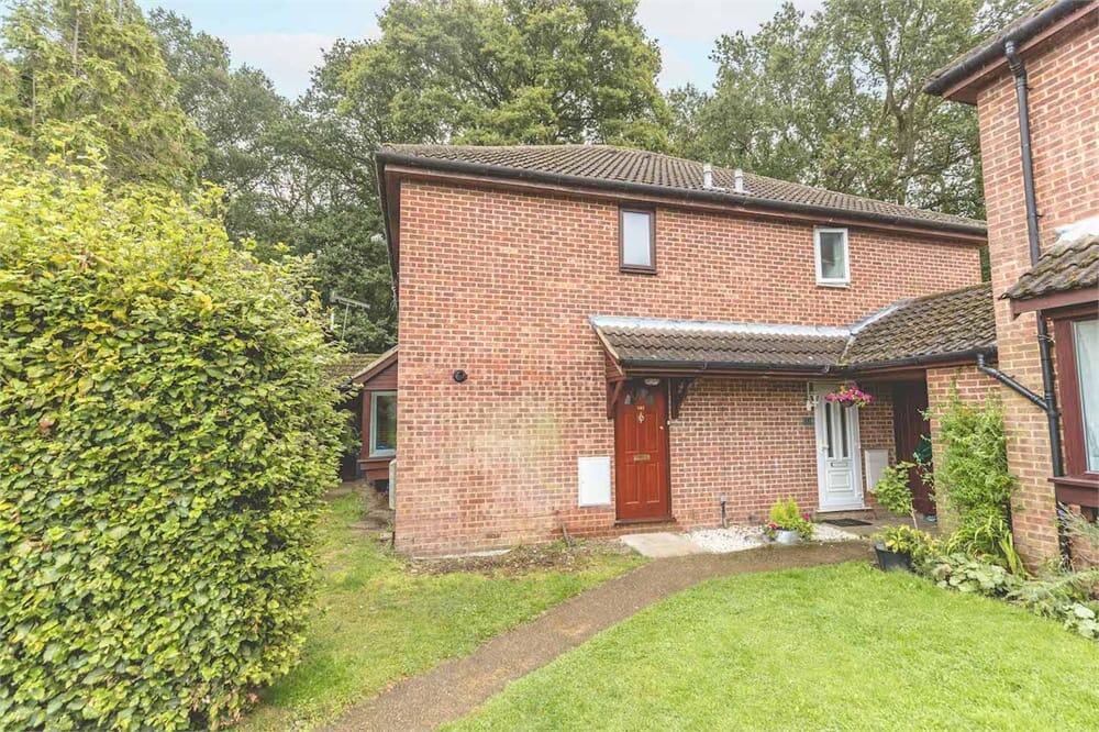 Main image of property: Langtons Meadow, Farnham Common, SL2