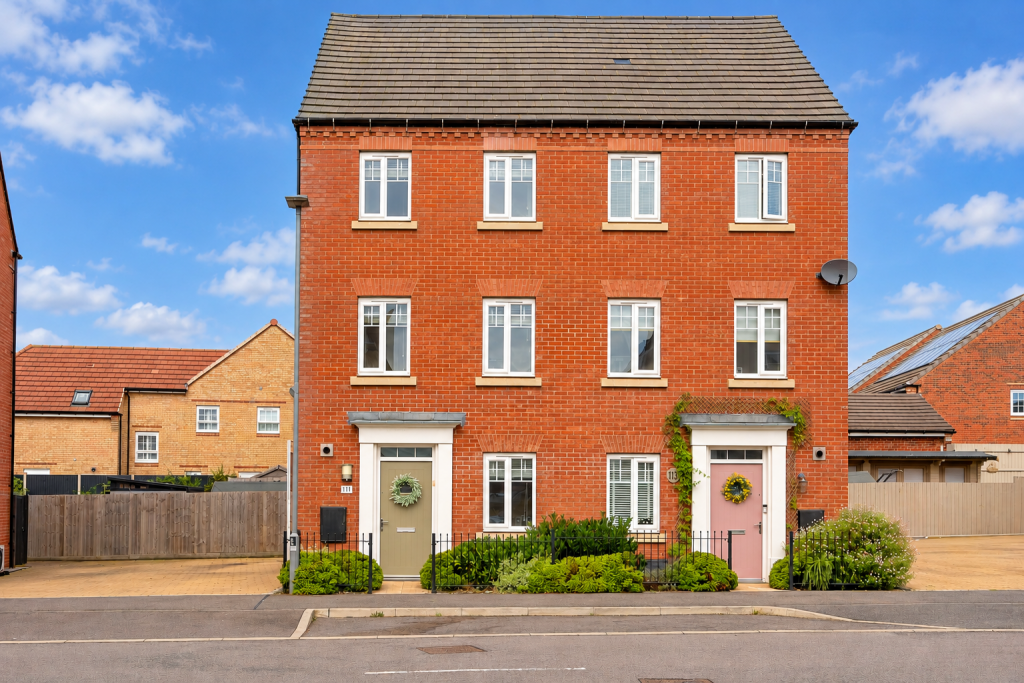 Main image of property: Cicero Crescent, Fairfields, Milton Keynes, MK11