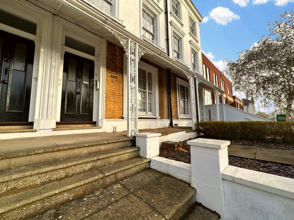 Main image of property: East Street, Farnham