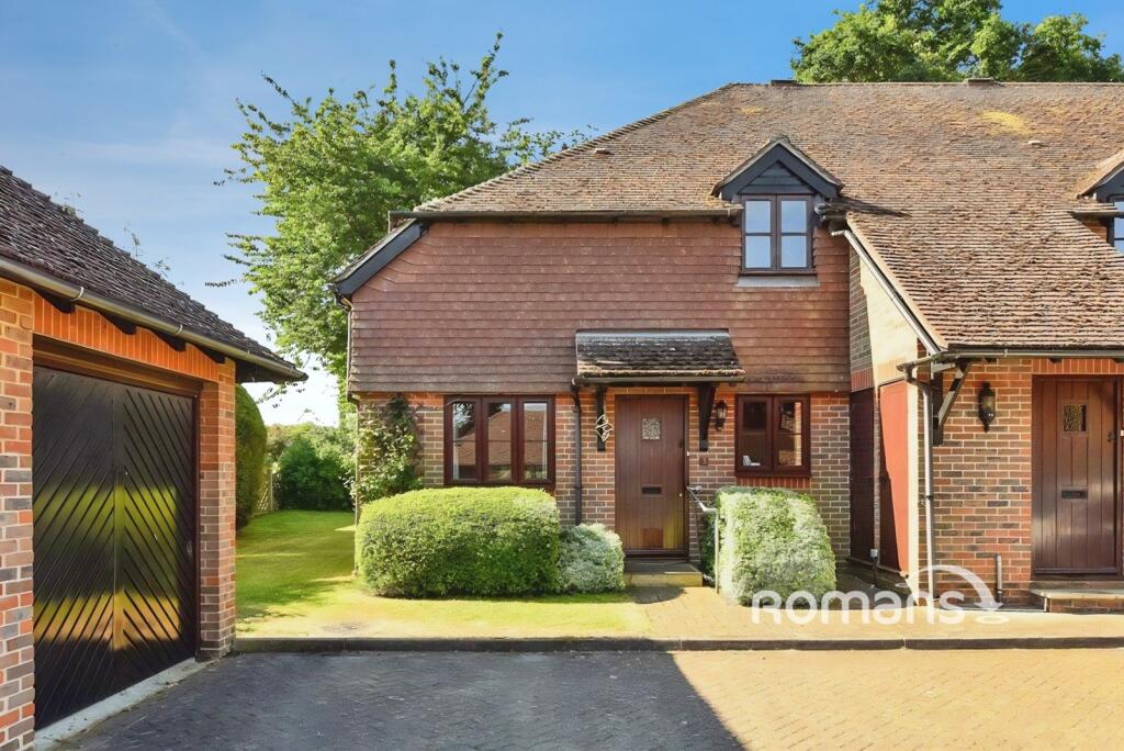 Main image of property: Reading Road, Eversley, Hook