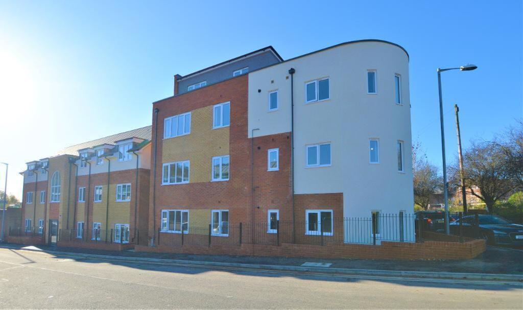Main image of property: York Street, Luton, LU2