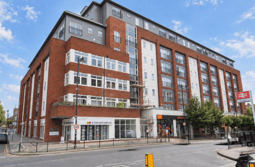 Main image of property: 91 Manor Road, Wallington, SM6