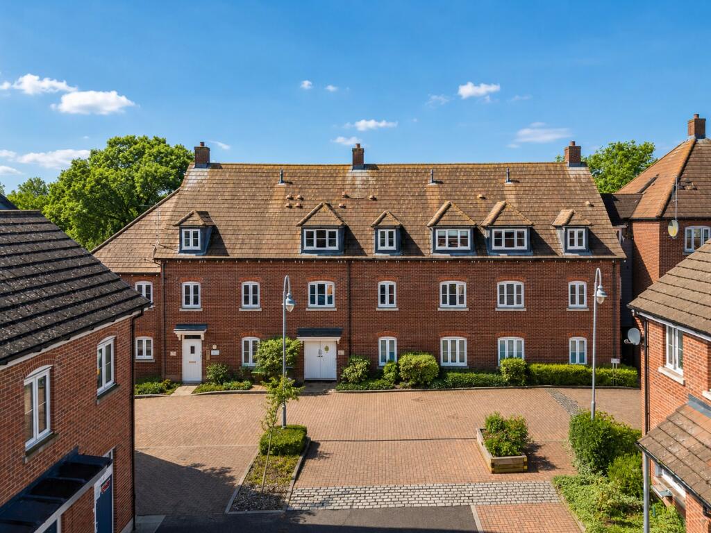 Main image of property: Avian Avenue, Frogmore, St. Albans