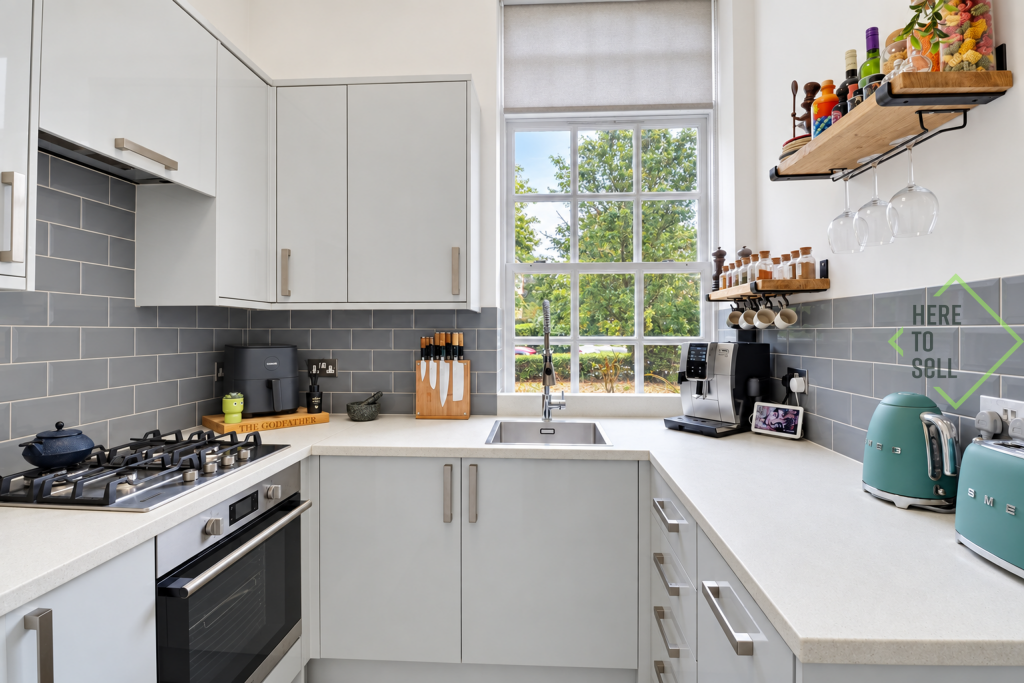 Main image of property: Buchanan Close, Winchmore Hill, N21