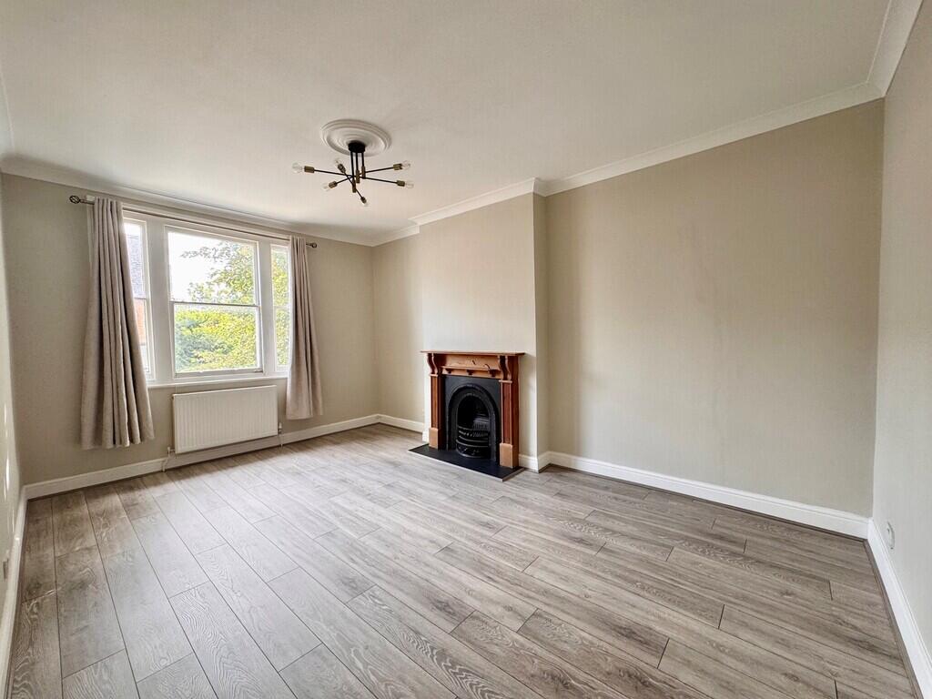 Main image of property: Myddleton Road