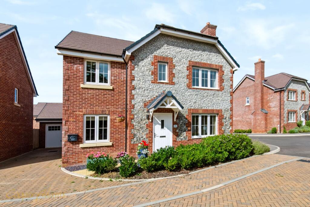 Main image of property: Avocet Drive, Angmering, BN16