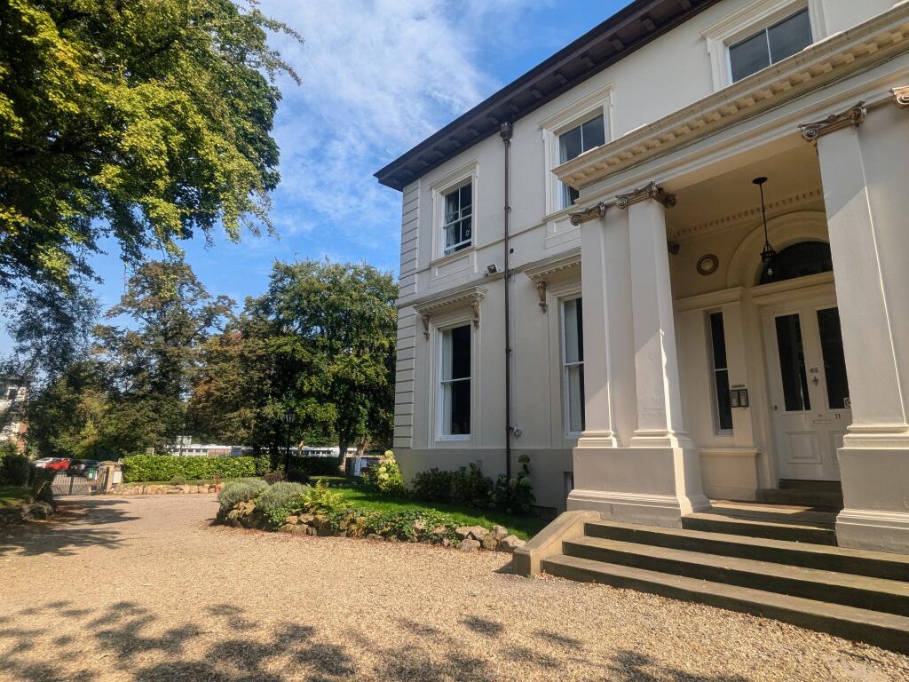 Main image of property: 2 x £140pw, Flat 2, Daisy Bank Road, Manchester, Greater Manchester, M14