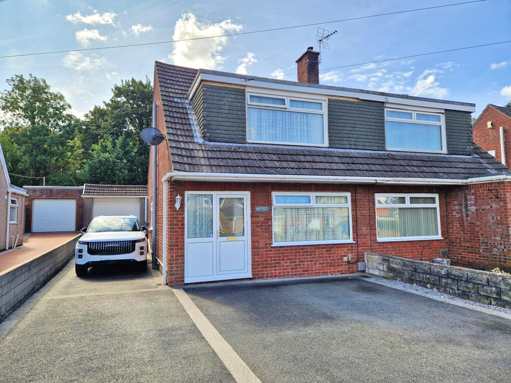 Main image of property: MOUNTAIN VIEW, NORTH CORNELLY, CF33 4EH