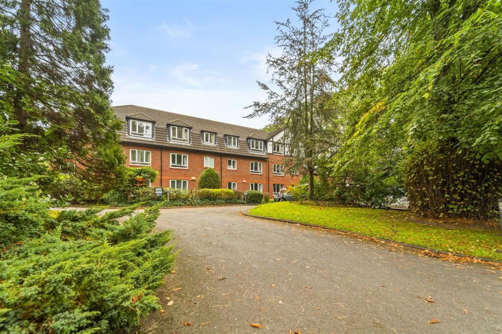 Main image of property: Hatton Fold, 203 Brooklands Road, Sale