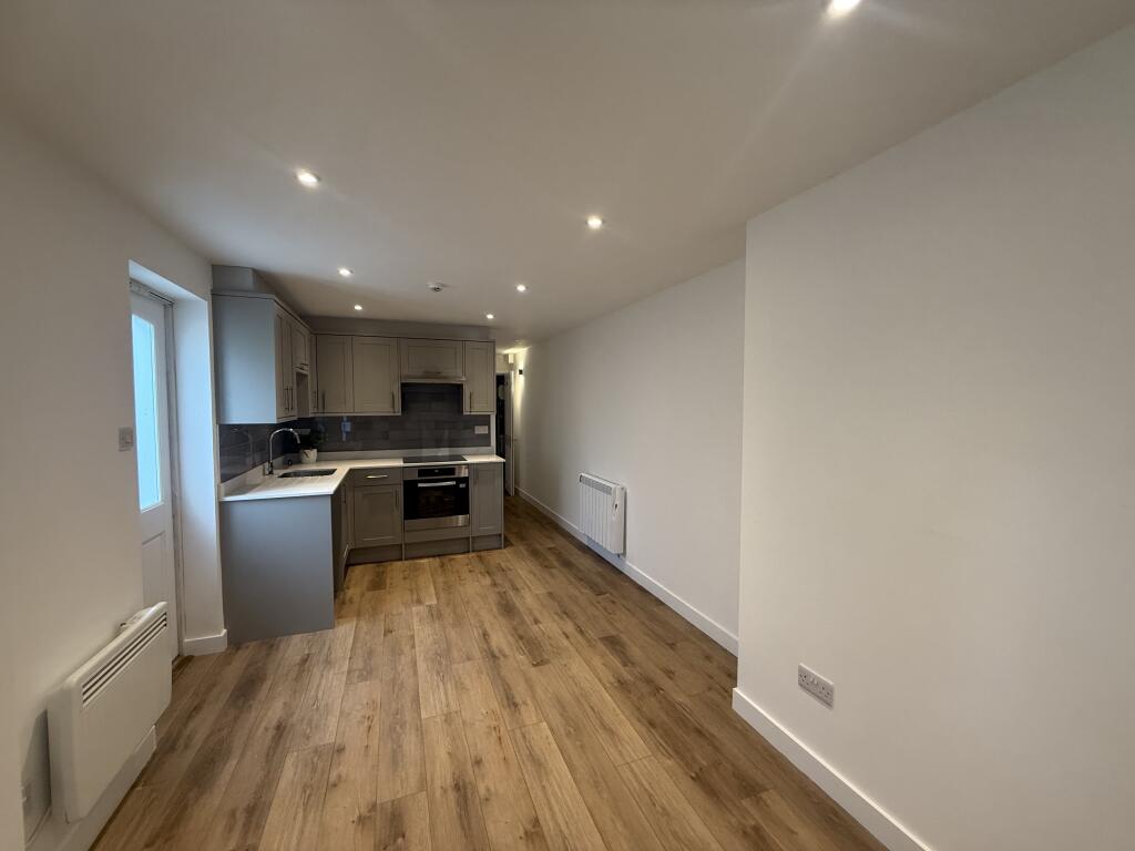 Main image of property: Portland Rd, Brighton and Hove, Hove BN3 5DP