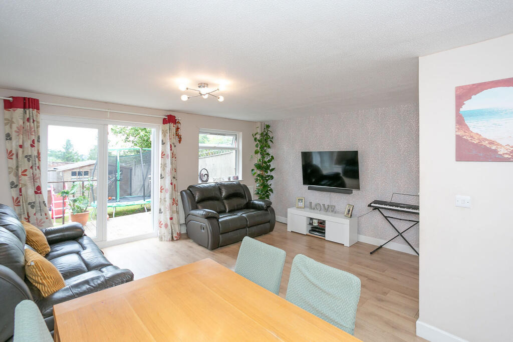 Main image of property: Bushey, WD23 3BG, Bushey, WD23