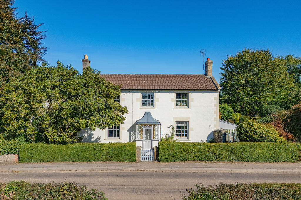 Main image of property: Queens Square, Kilmington