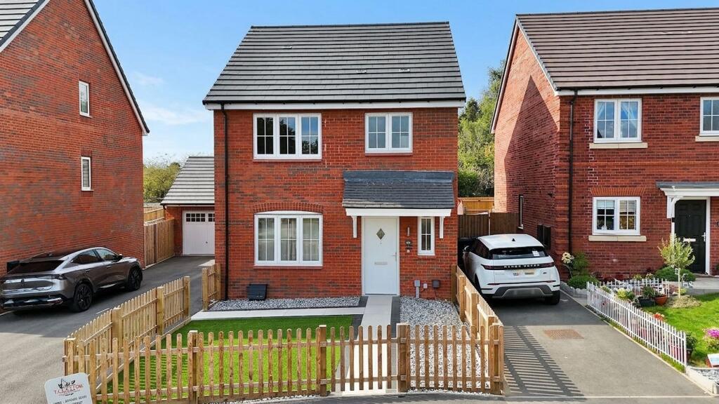 Main image of property: Hawarden Way, Stoke-On-Trent, ST3