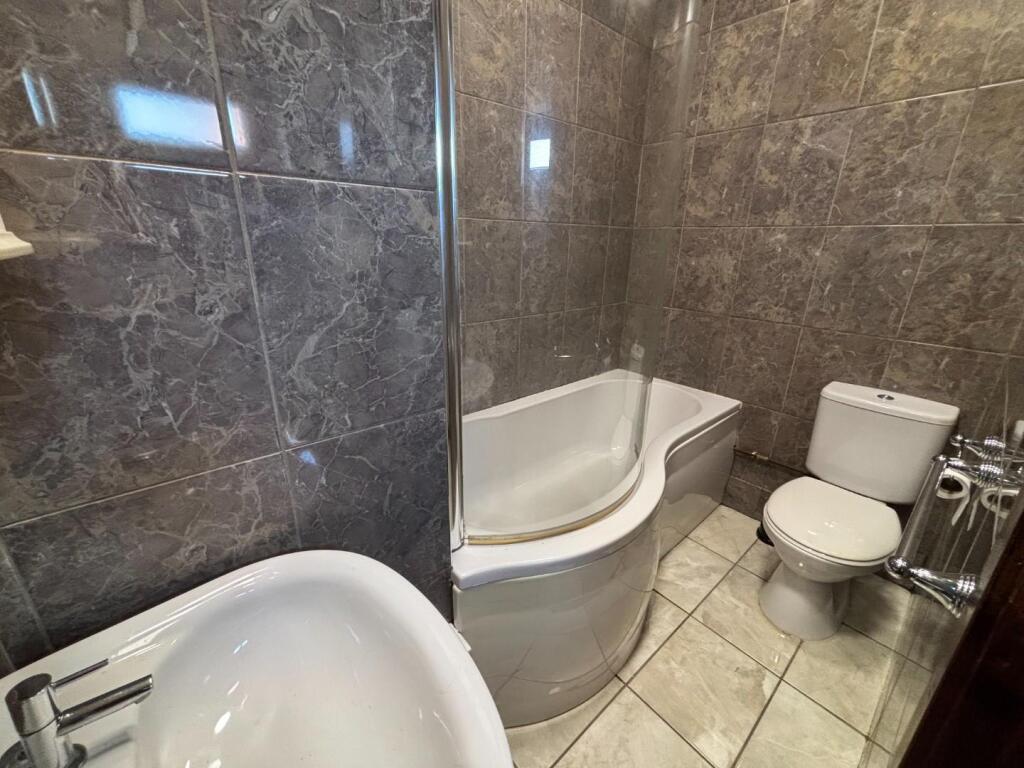 Main image of property: Trinity Street, Gainsborough, , DN21 1JW
