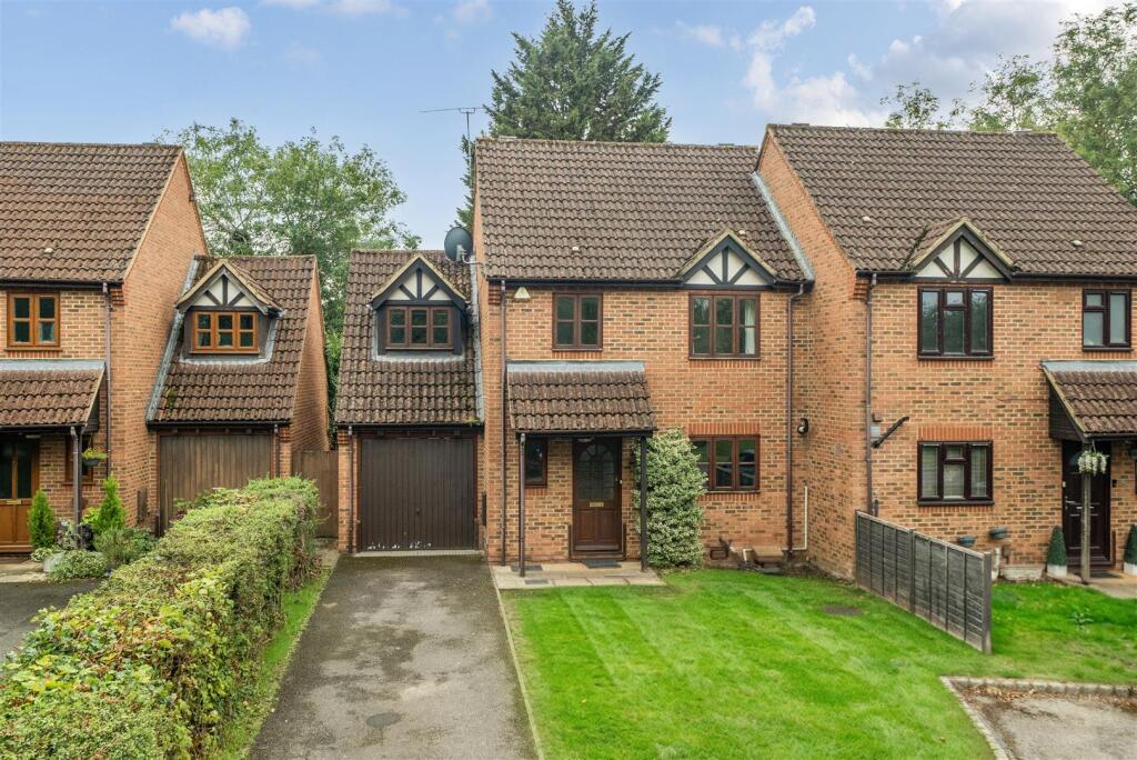 Main image of property: Sylvester Close, Winnersh, Berkshire, RG41 5LL
