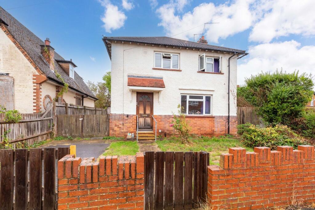 Main image of property: Harrow Close, Maidenhead, SL6
