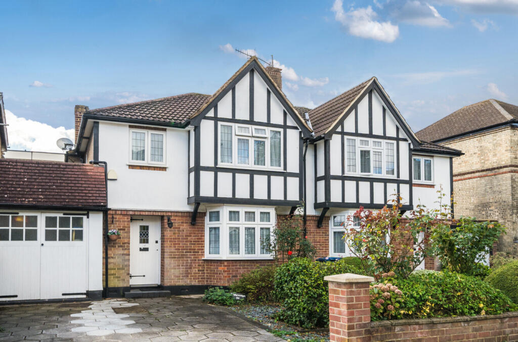 Main image of property: Leicester Road, Barnet, EN5