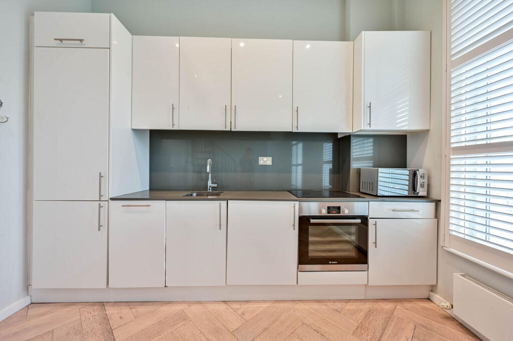 Main image of property: Putney High Street, Putney, London, SW15