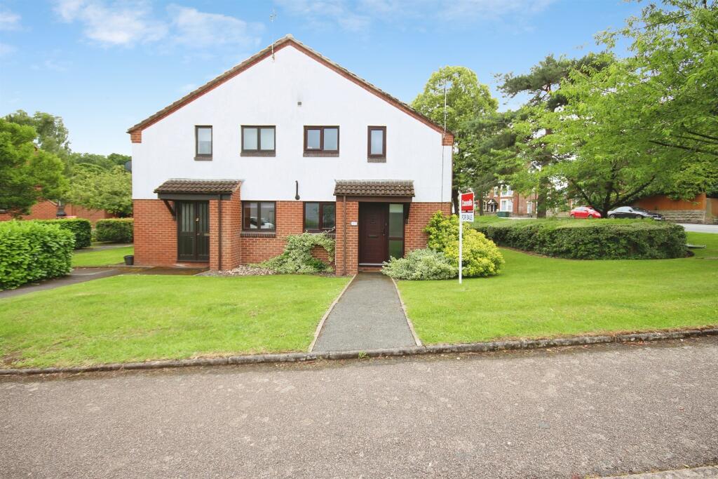Main image of property: Spring Pool, Warwick